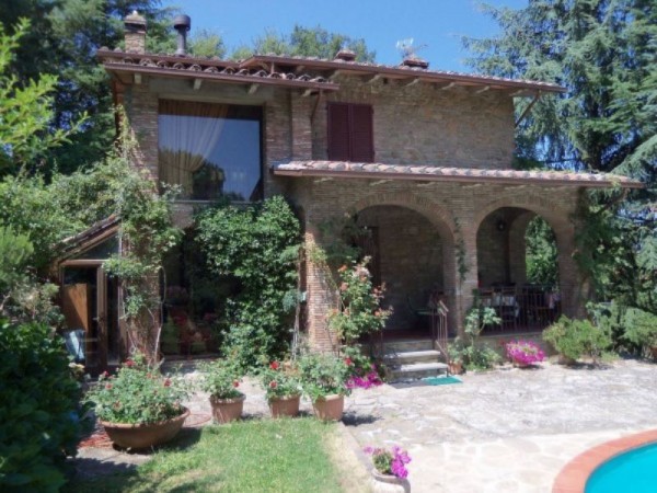 Villa in affitto a Piegaro, Con giardino, 360 mq.