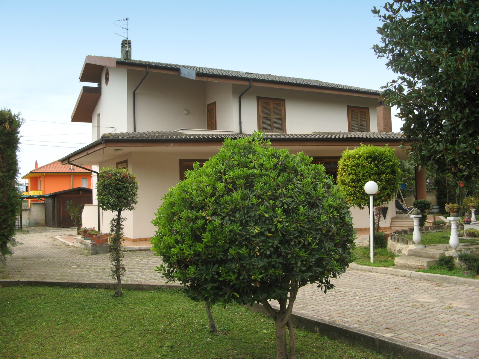 casa indipendente in vendita a Collecorvino