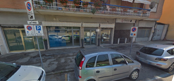 Vendita locale commerciale a Spoleto - Via Cerquiglia img